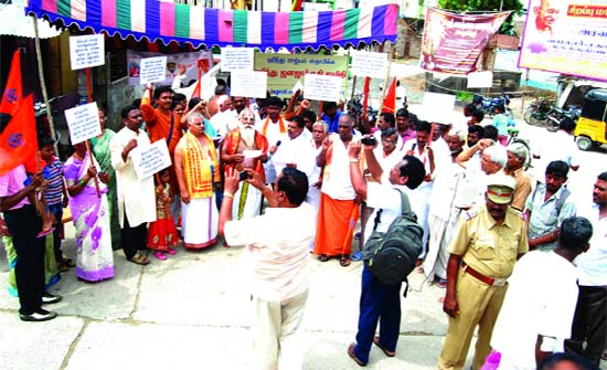 Tirupati rises as one against Islamic varsity