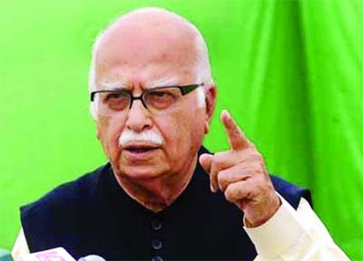 I&B Minister trips on Patel-Nehru chronicler