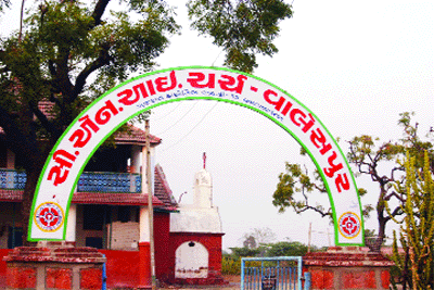 NaMo wave grips Guj's Christian village