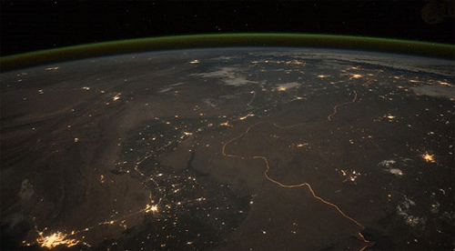 NASA releases image of India-Pakistan border at night