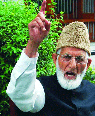 Syed Geelani does a  Masarat in Kashmir