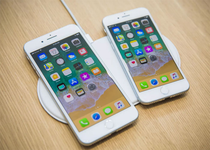 iPhone 8 Plus screen split open while charging: Reports