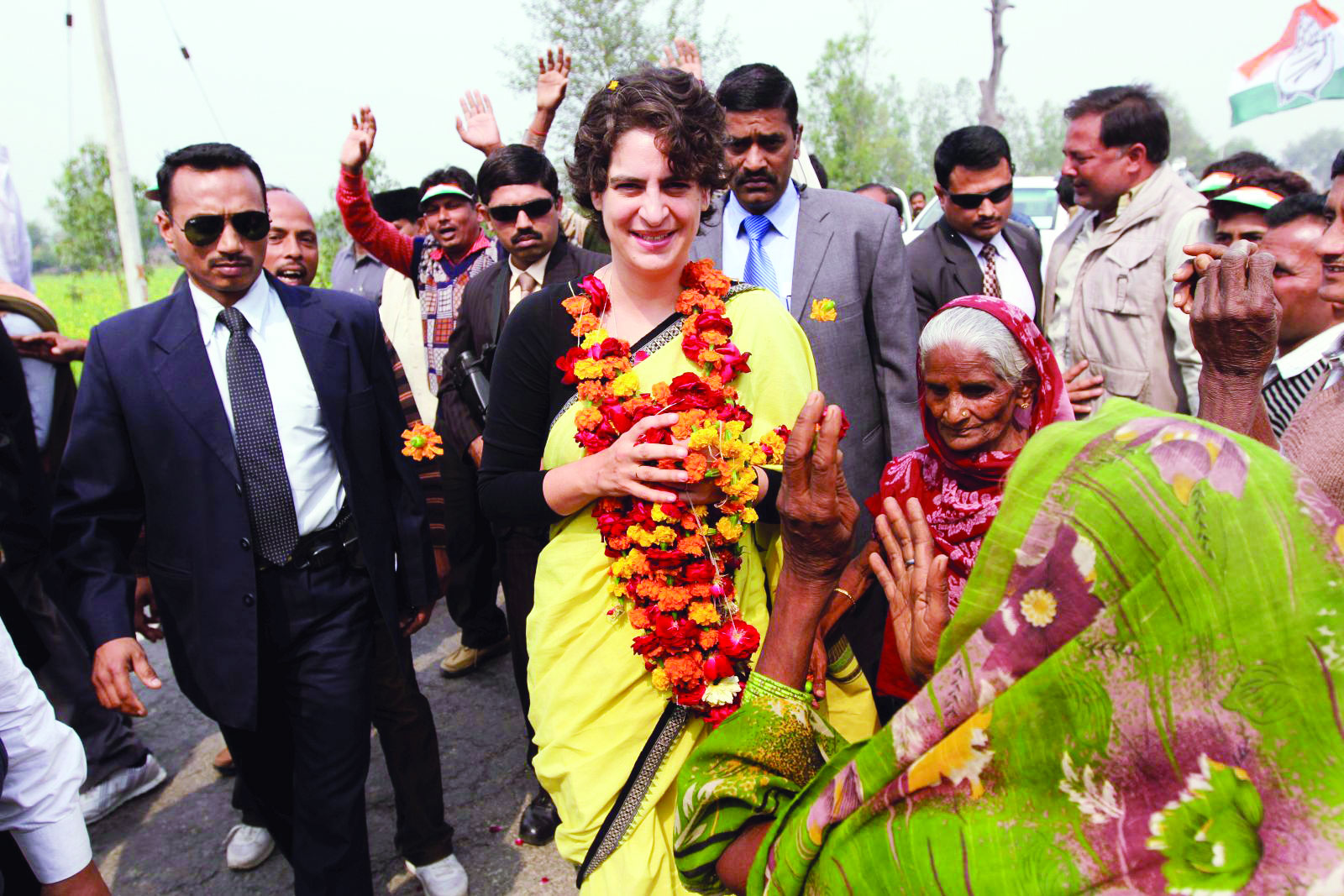 Cong might play Priyanka card in UP to rein in Modi