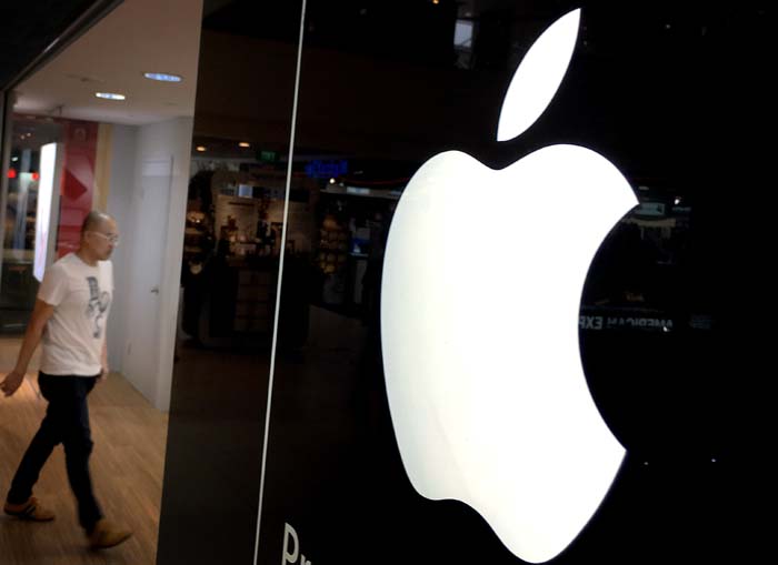 Apple backs Google Assistant app on iOS with Siri shortcut