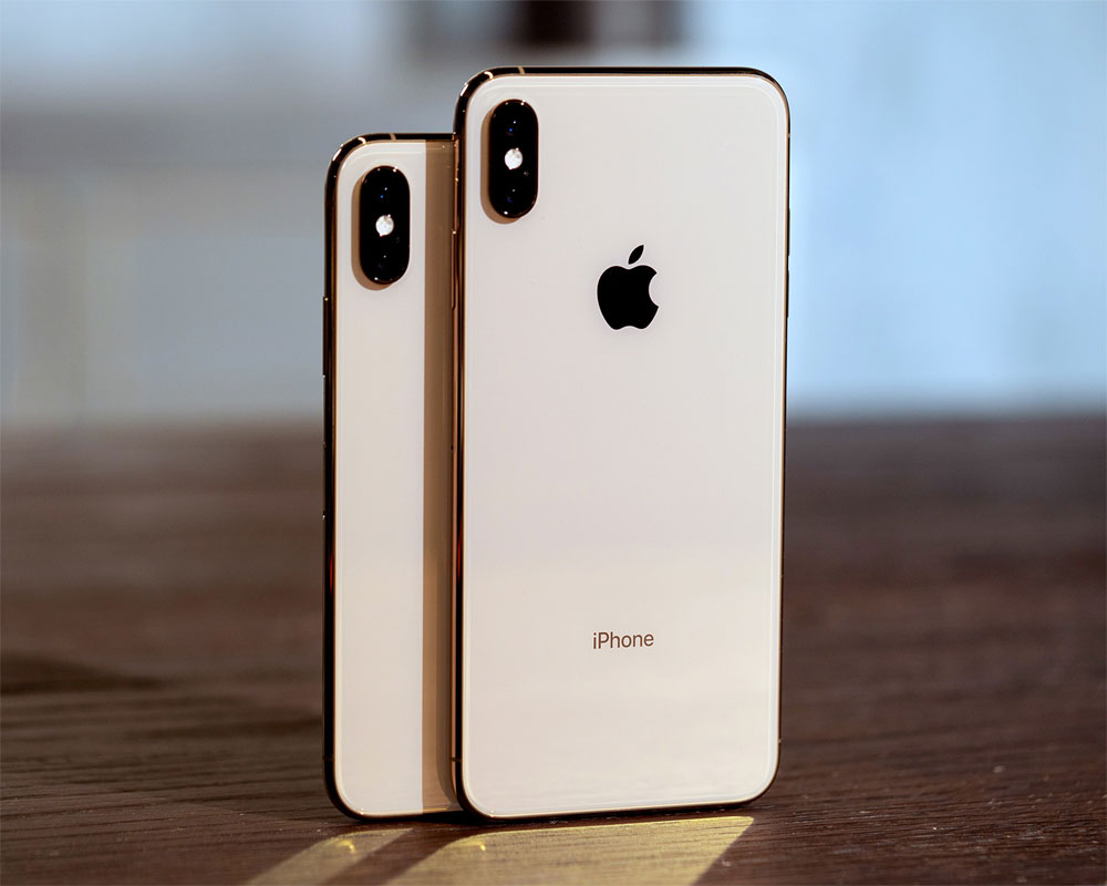 Apple iPhone XS: Take the EMI route to flaunt your style this Diwali