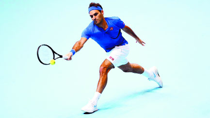 Federer finds form; Novak wins
