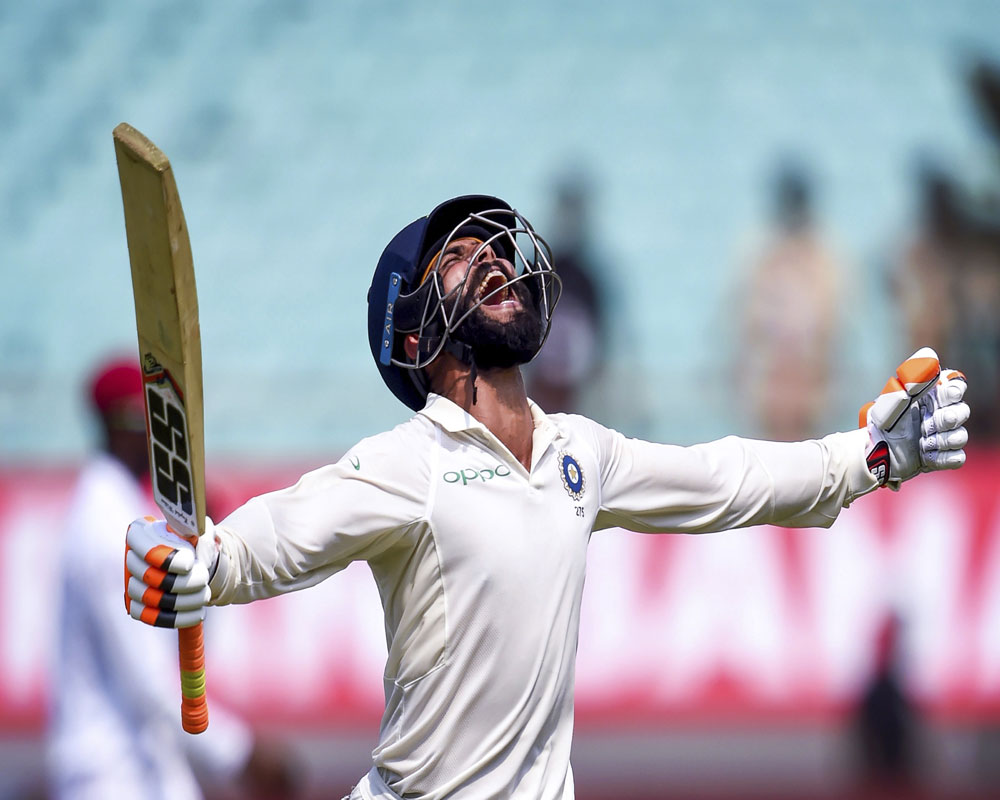 Fitness under scanner: Jadeja carrying shoulder stiffness from India,  indicates Shastri