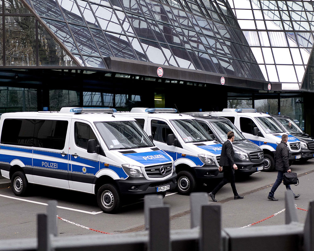 German police raid Deutsche Bank in 'Panama Papers' probe