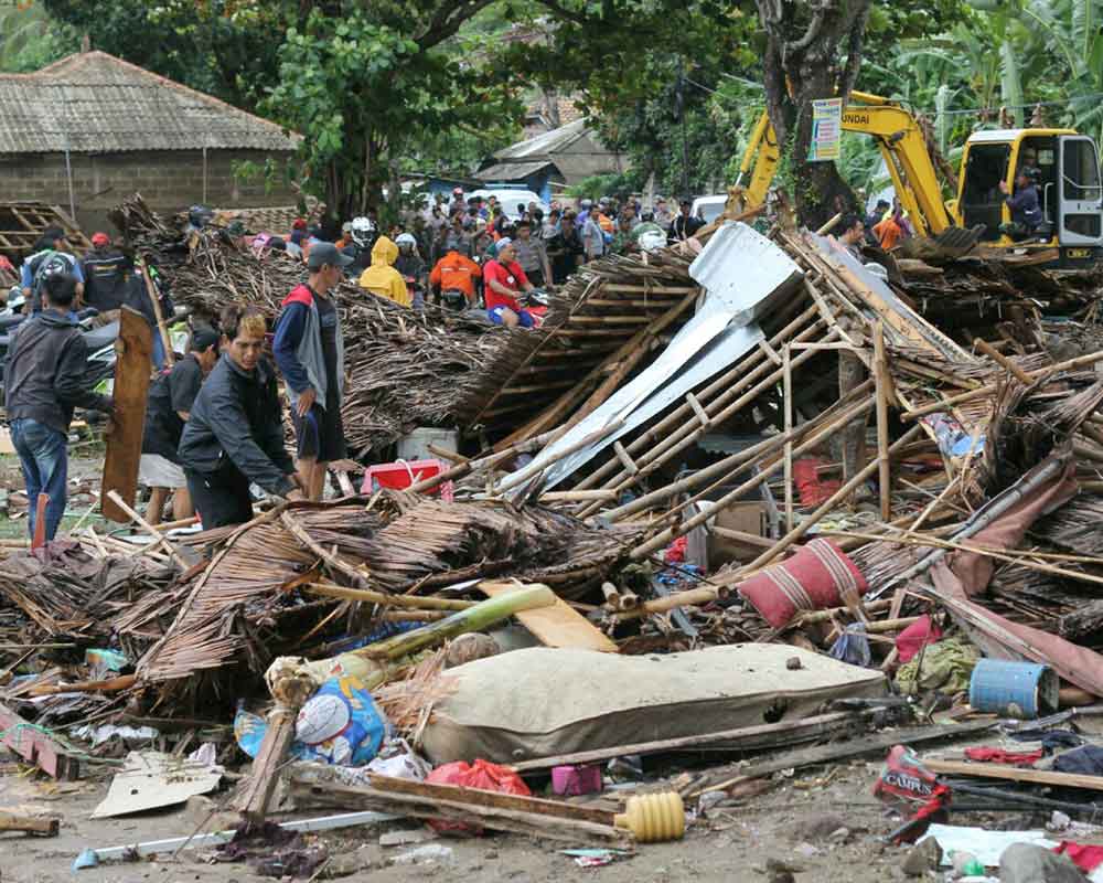Indonesia tsunami leaves 168 dead, 745 injured