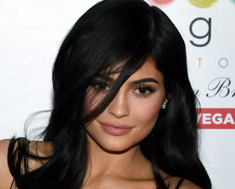Kylie Jenner says she's bullied by 'the whole world' in Snapchat video