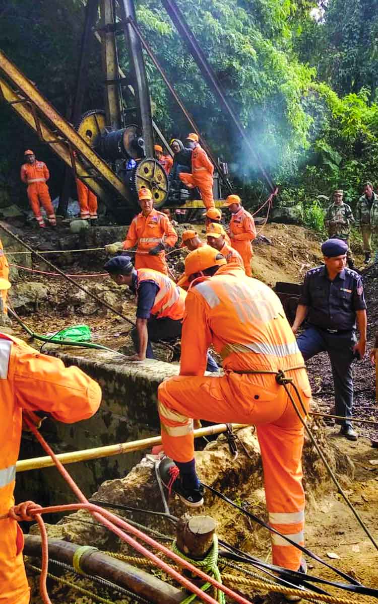 Meghalaya miners’ kin await miracle as survival hopes fade