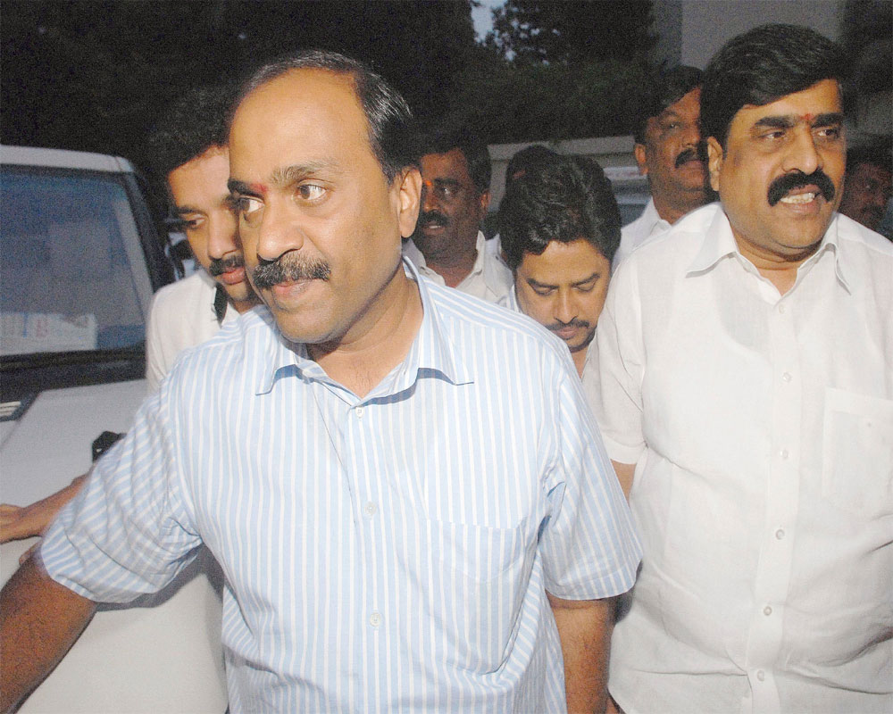 Mining baron Reddy appears before police for questioning in ponzi  scam case