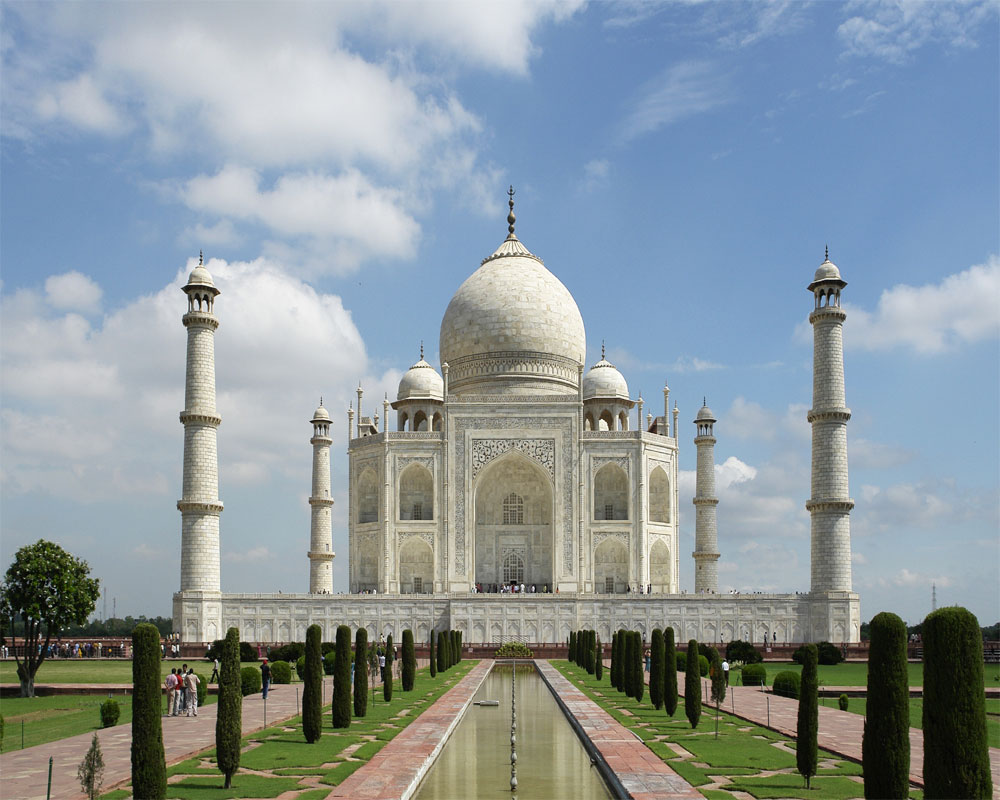 SC extends deadline till Nov 15 for UP govt to submit vision document  on protection of Taj Mahal