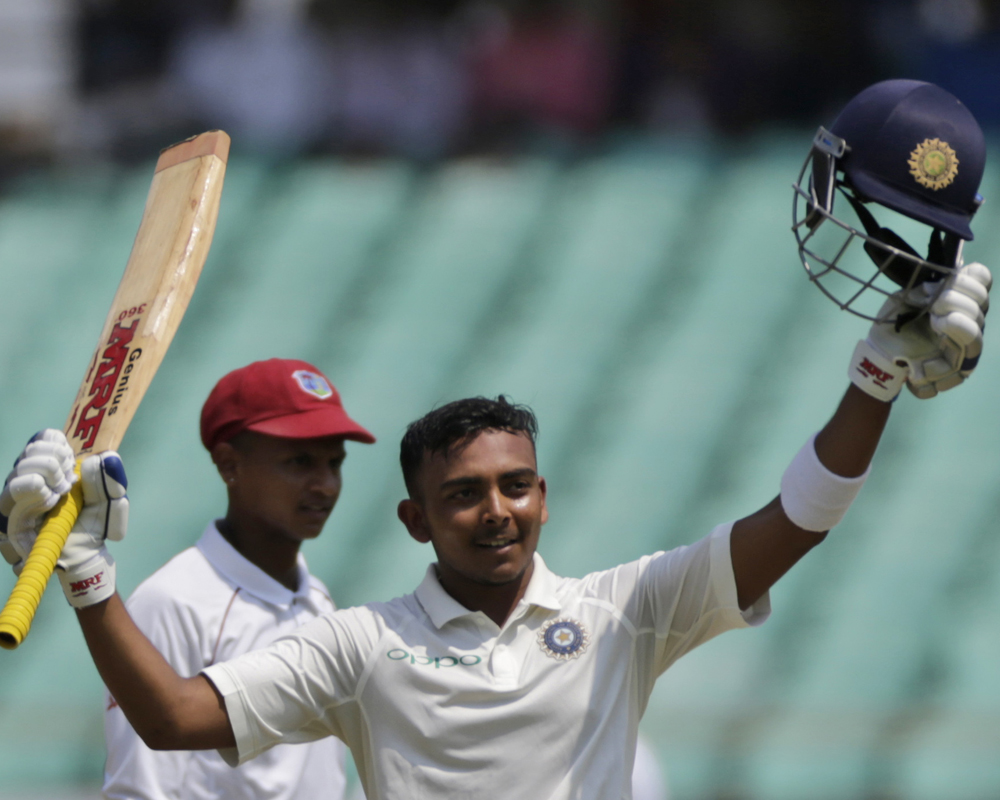 Shaw makes dream debut as India cruise to 232/3 at tea