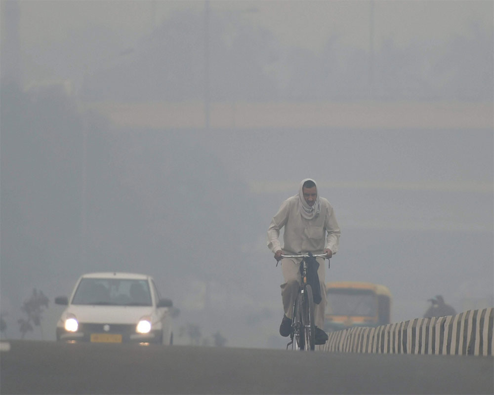 Thick haze engulfs Delhi as Diwali celebrations continue long after SC deadline