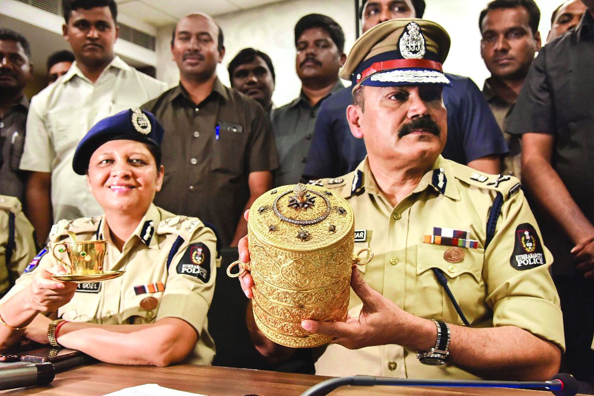 Thieves eat from Nizamâ€™s tiffin box; caught in 5-star hotel