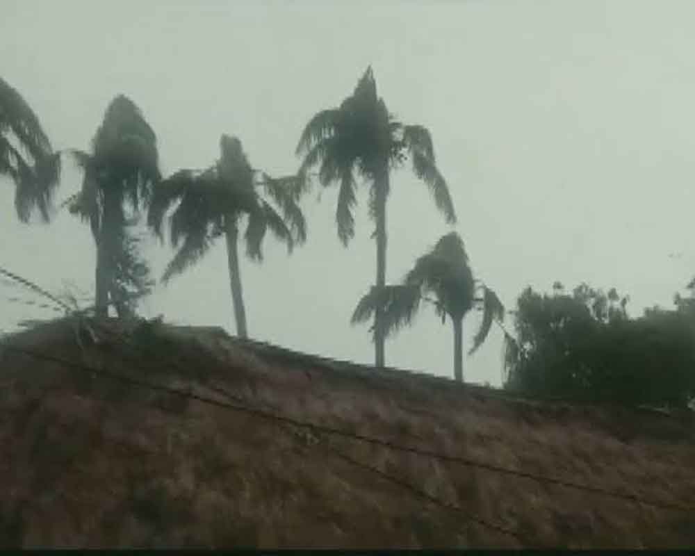 2 killed, over 21 lakh people evacuated as cyclone Bulbul hits Bangladesh