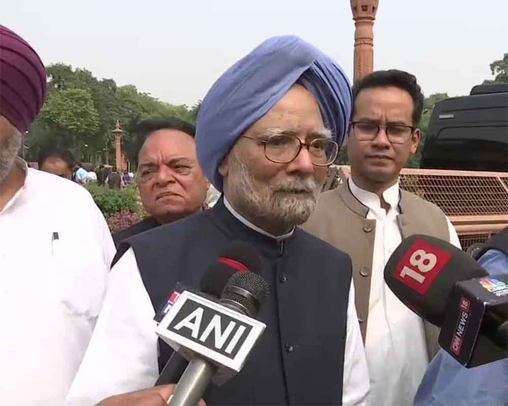 4.5 per cent GDP growth rate unacceptable, worrisome: Manmohan Singh