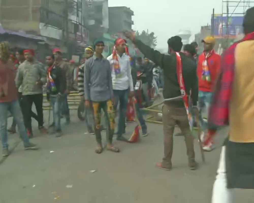 Anti-CAA bandh called by RJD rocks Bihar; rail, road traffic Disrupted