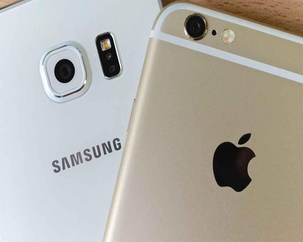 Apple, Samsung sued over handset RF emissions