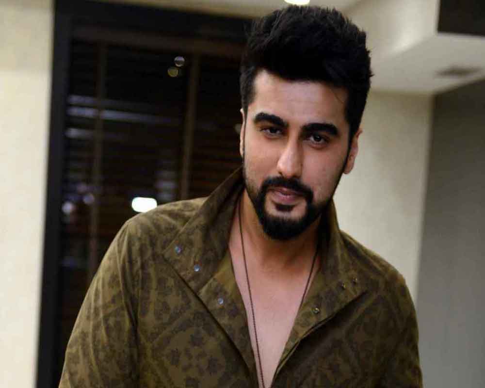 Arjun Kapoor Steps Out For A Haircut After Months | Calls It A New But Safe  Experience - Filmibeat