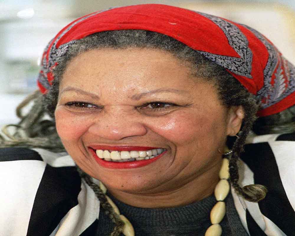 Barack Obama, Beyonce, others react to Toni Morrison's death