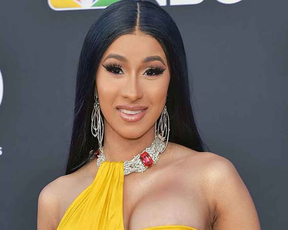 Cardi B warns little girls not to smoke to look cool