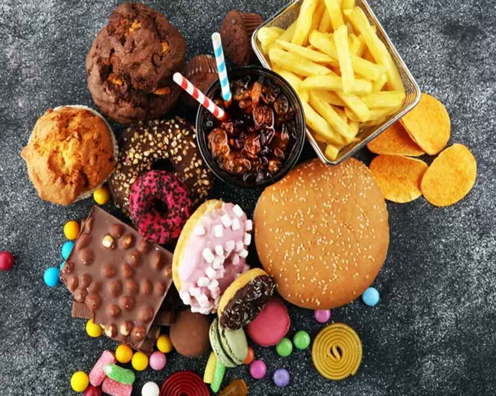 Comfort food leads to more weight gain during stress: Study