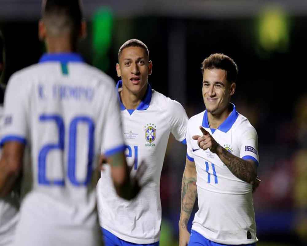 Coutinho brace helps Brazil forget Neymar in winning Copa start