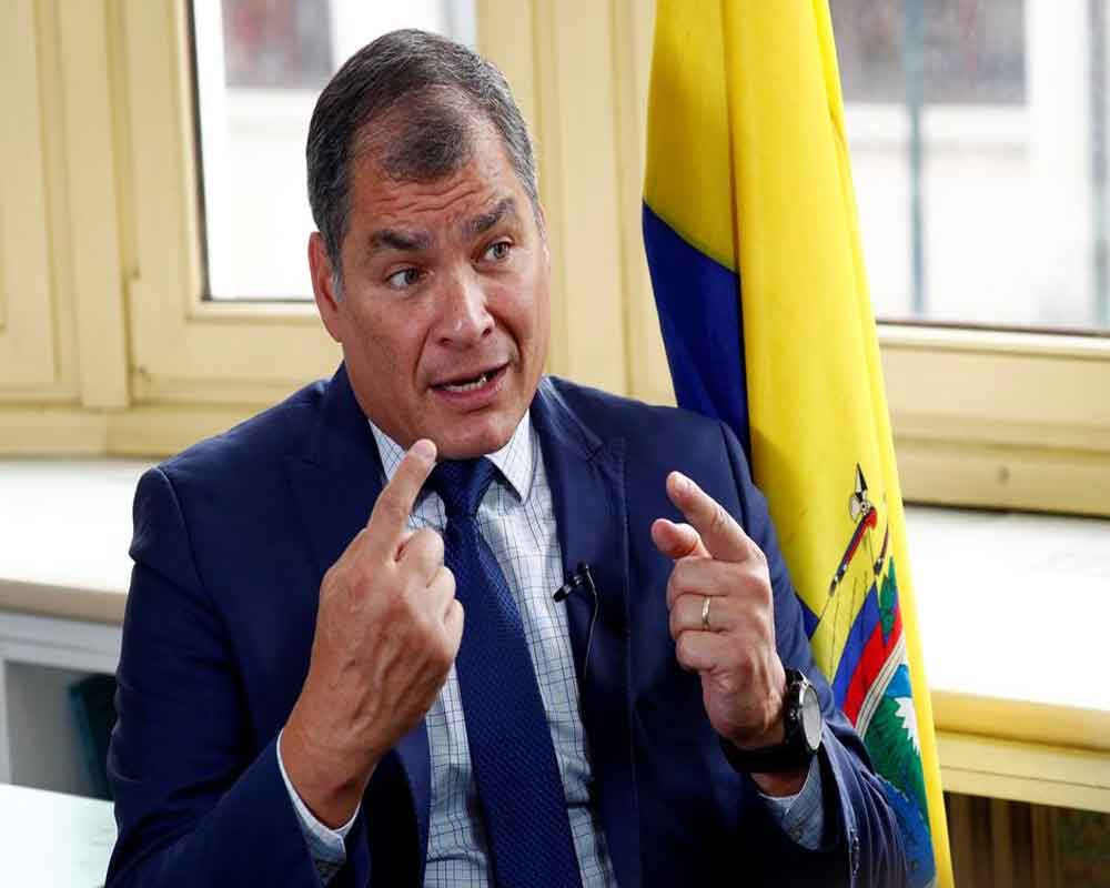 Ecuador president orders curfew, military control in Quito