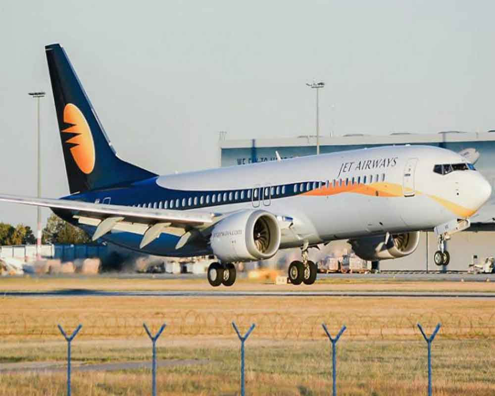 Etihad, a few others submit bids for Jet Airways