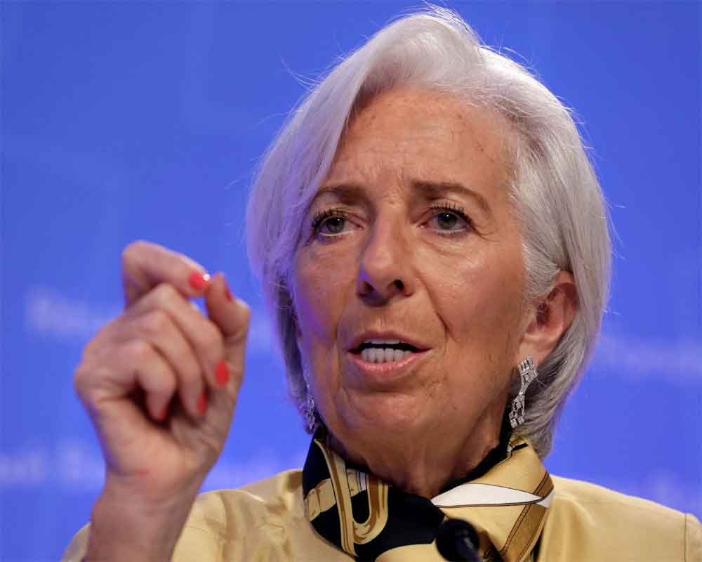 Ex-IMF's Lagarde: Global growth 'fragile,' 'under threat'