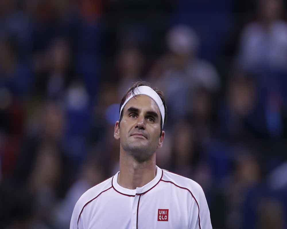 Federer joins Djokovic in Shanghai quarterfinals
