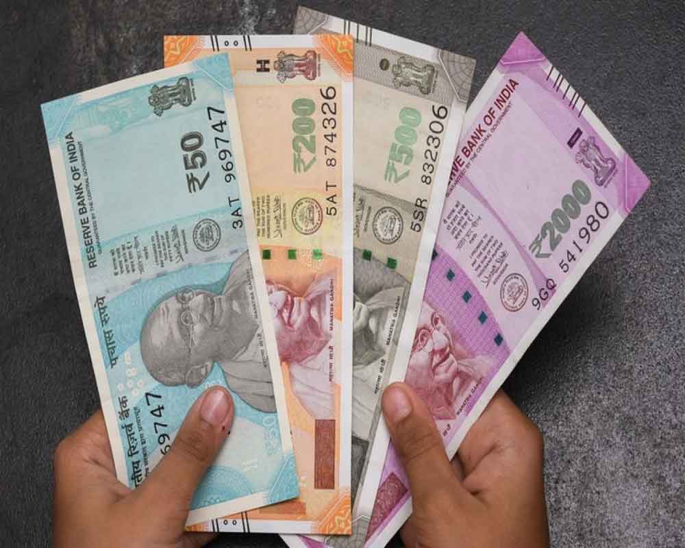 FPIs press exit button, pull out Rs 3,207 cr in May so far