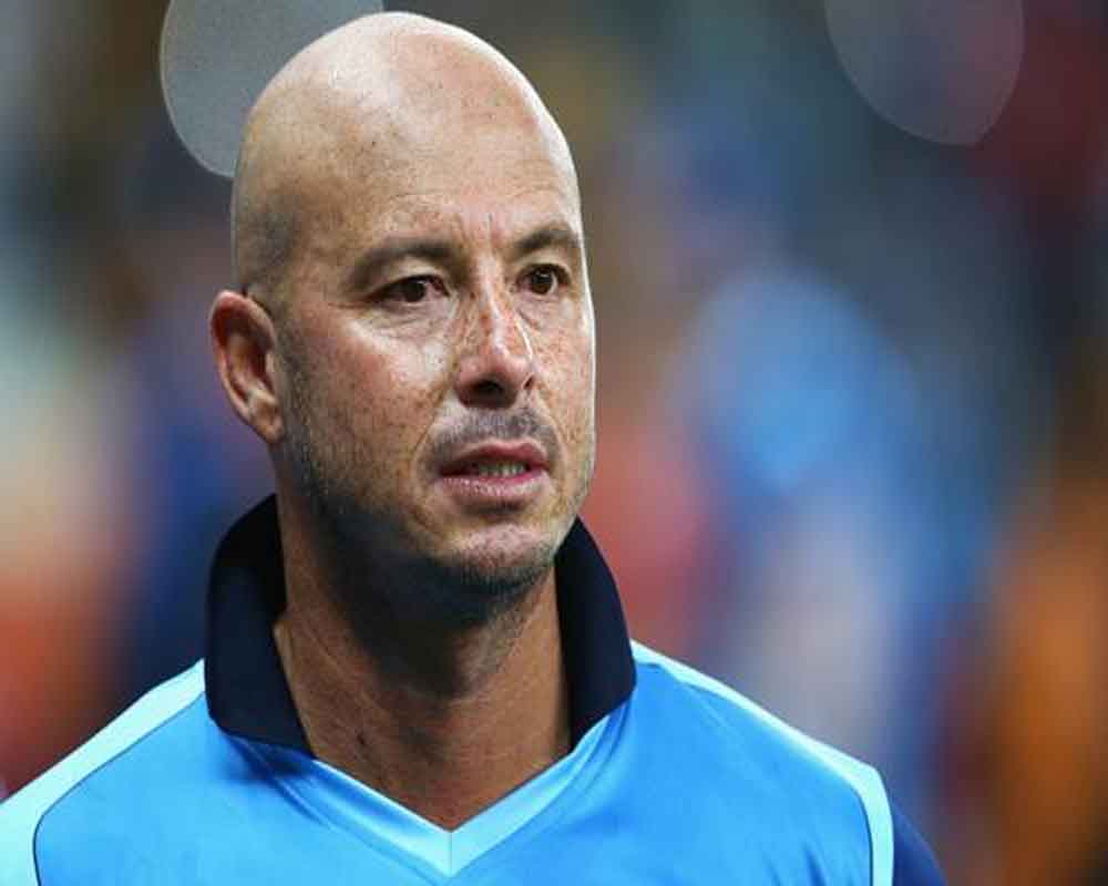 Gibbs back India, England as contenders for ODI World Cup