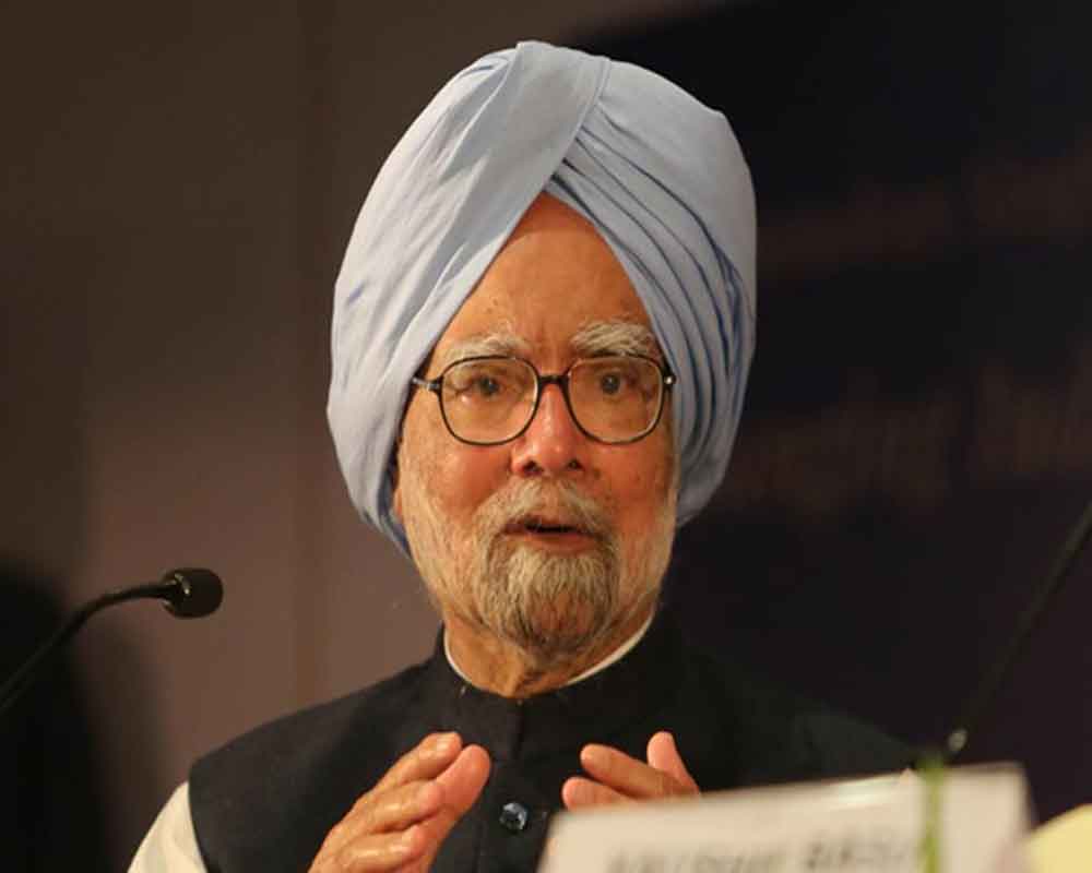 Govt should take CMs' views before changing Finance Commission's  terms of reference: Manmohan