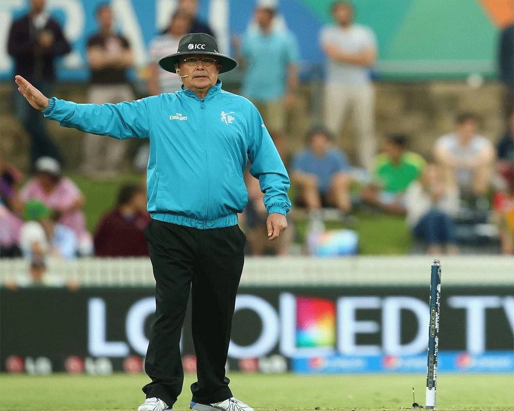 Ian Gould to quit umpiring after World Cup 2019