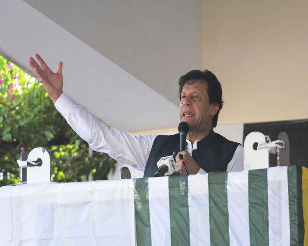 Imran Khan warns Pakistanis not to go to Kashmir to fight jihad