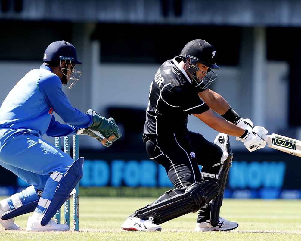 India bowl out NZ for 157 in first ODI