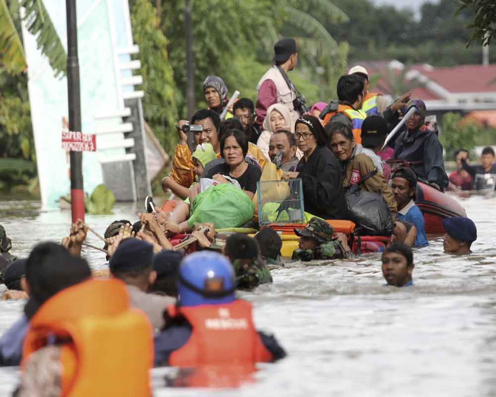 Indonesia floods, landslides death toll climbs to 59