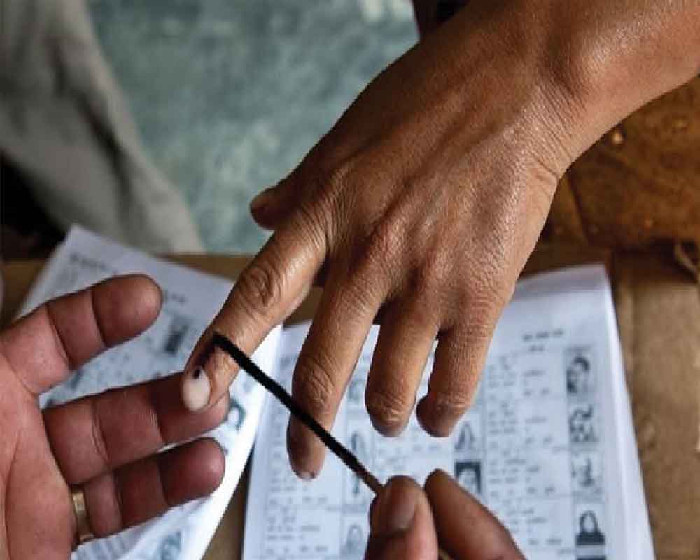 58.8pc voting in J'khand till 3 pm amid violence, 1 killed