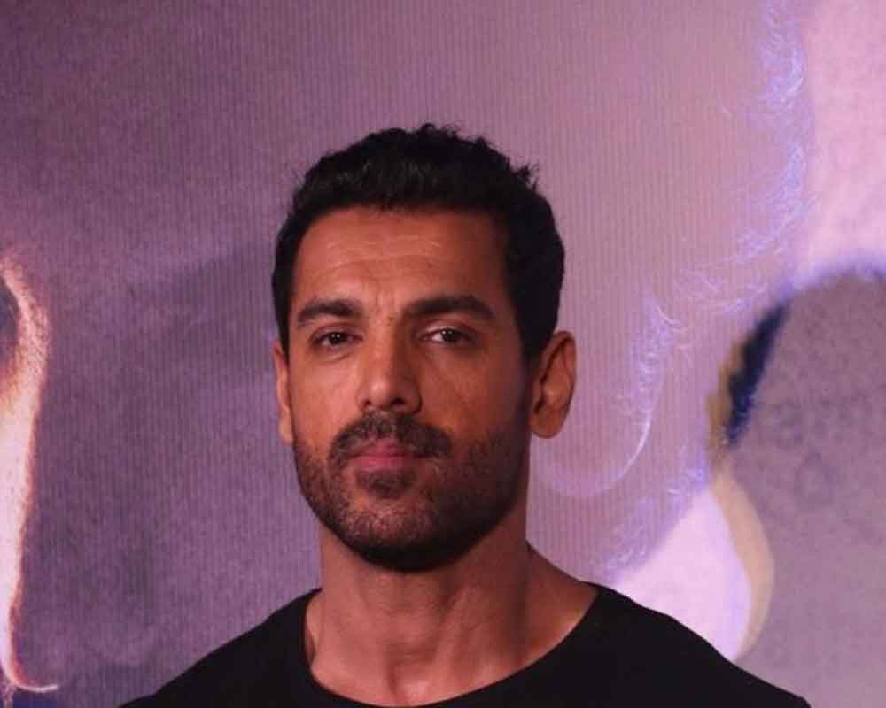 Check out the sizzling hot pictures of Bollywood hunk John Abraham