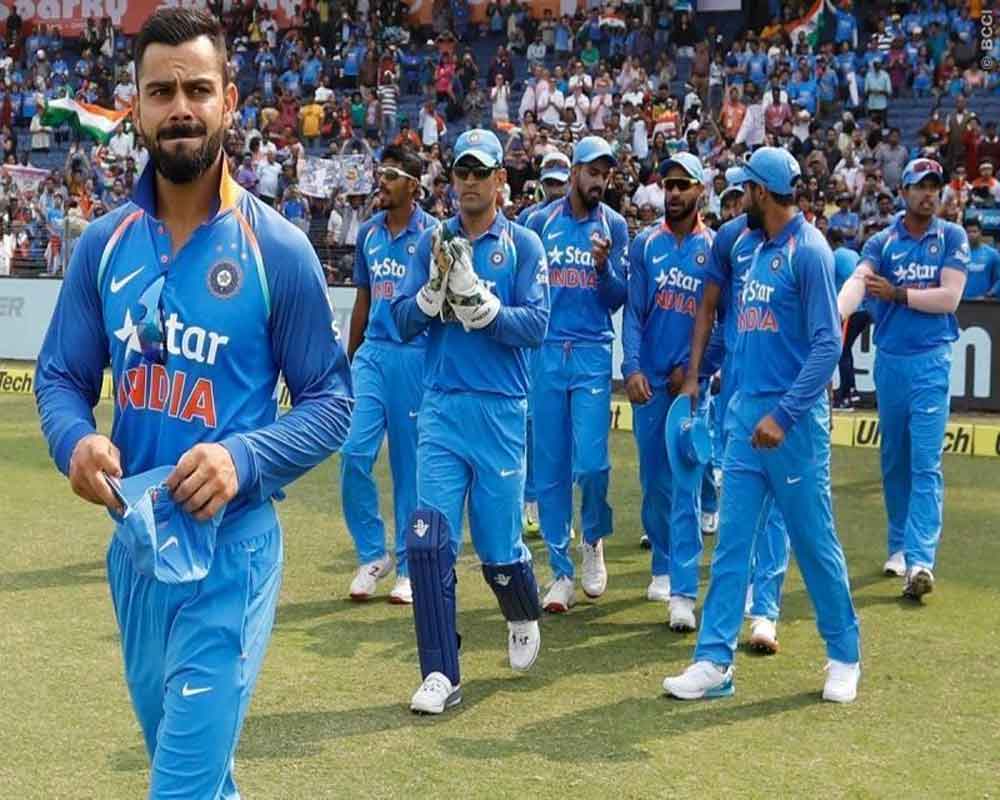 Karthik makes it, Pant ignored in India's World Cup squad