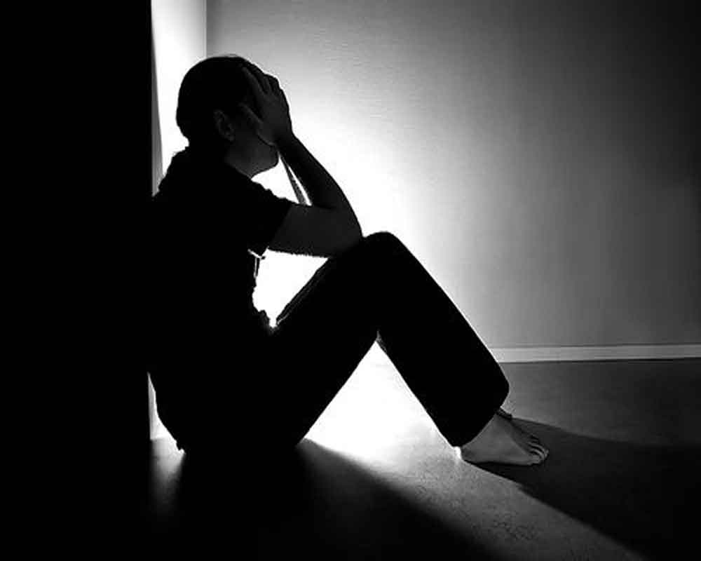 Living alone ups risk of mental disorders