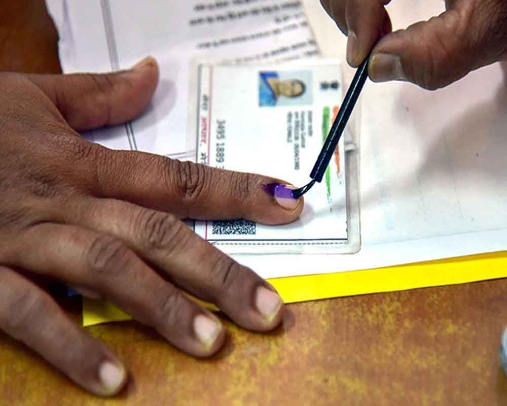 Single phase Maharashtra, Haryana assembly polls on Oct 21; Counting on Oct 24
