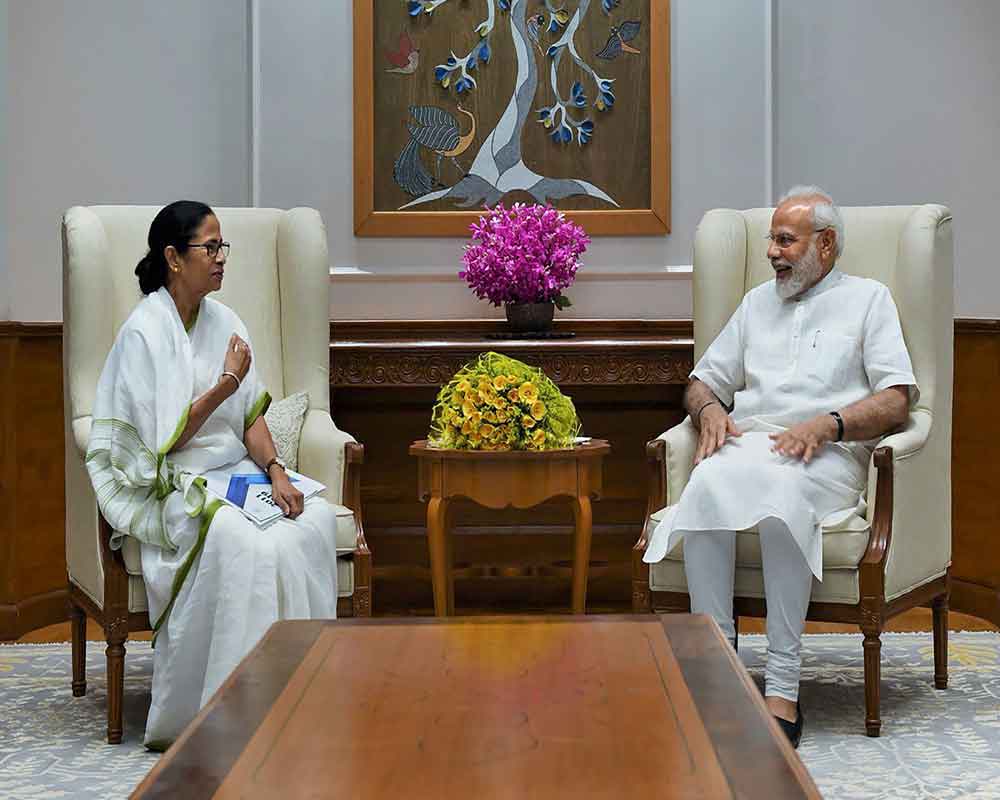 Mamata meets PM Modi, raises issue of renaming West Bengal