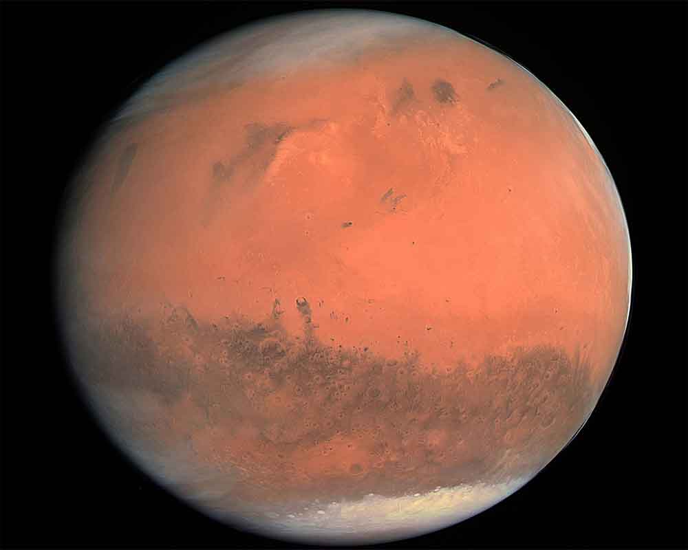 Mars orbiter finds first evidence of ancient groundwater system on Red Planet
