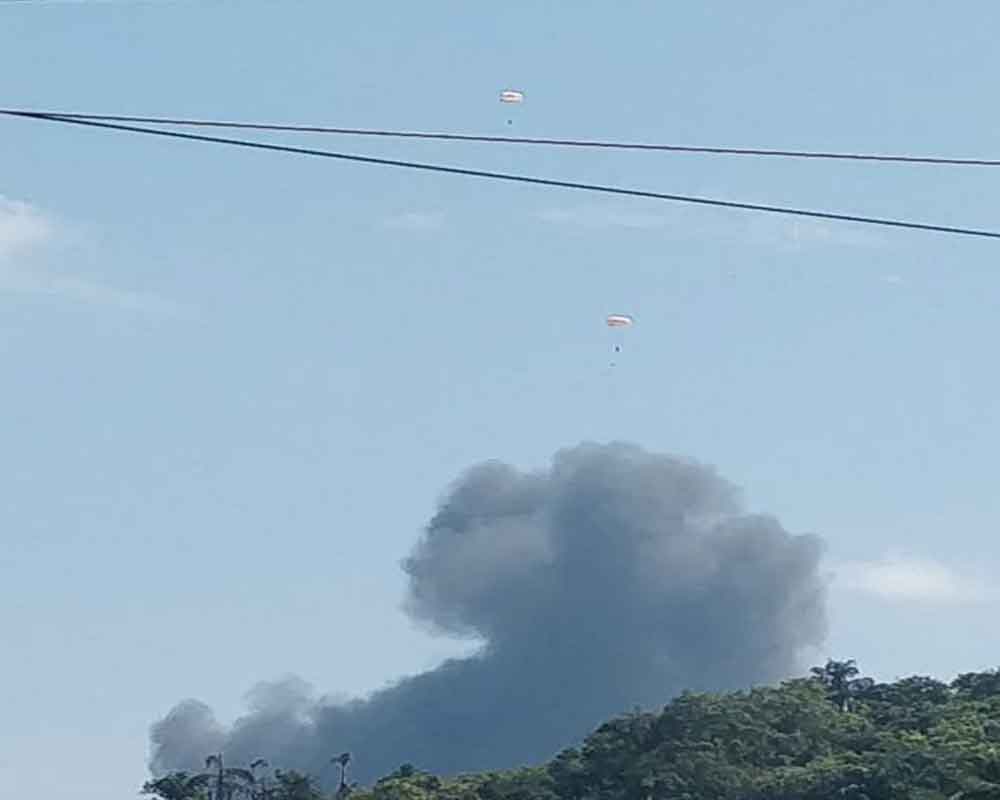 Navy MIG trainer crashes near Goa village, both pilots safe