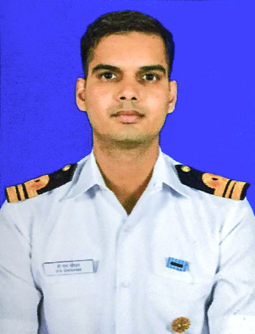 Navy officer dies fighting fire on INS Vikramaditya