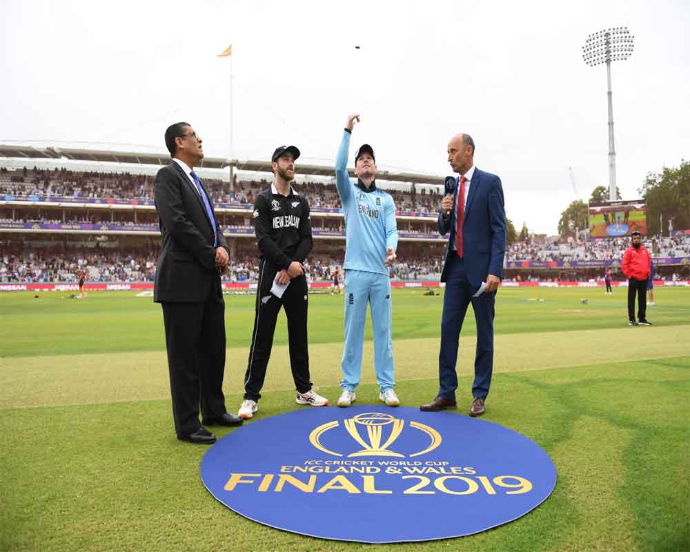 New Zealand win toss, opt to bat against England in WC final